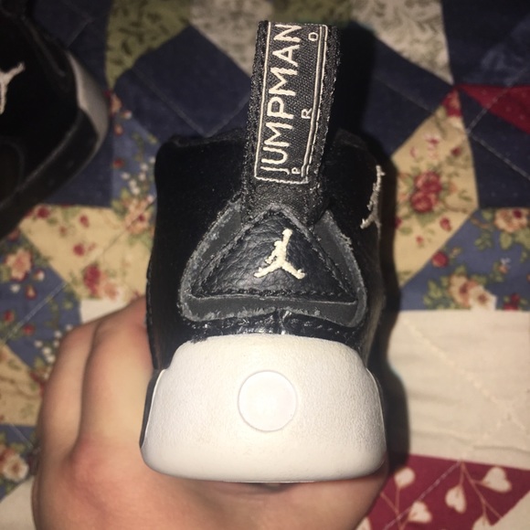 Jump-man Jordan’s size 4c - Picture 4 of 4